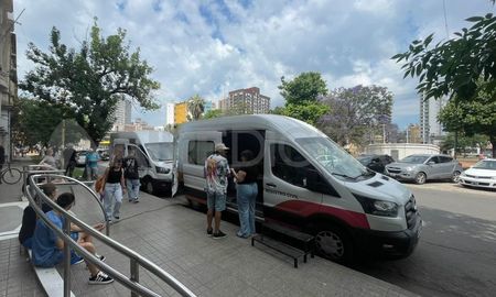 Para mitigar el impacto, se puso en marcha un plan de contingencia que incluye la asistencia de unidades móviles en las oficinas afectadas. Para mitigar el impacto, se puso en marcha un plan de contingencia que incluye la asistencia de unidades móviles en las oficinas afectadas.