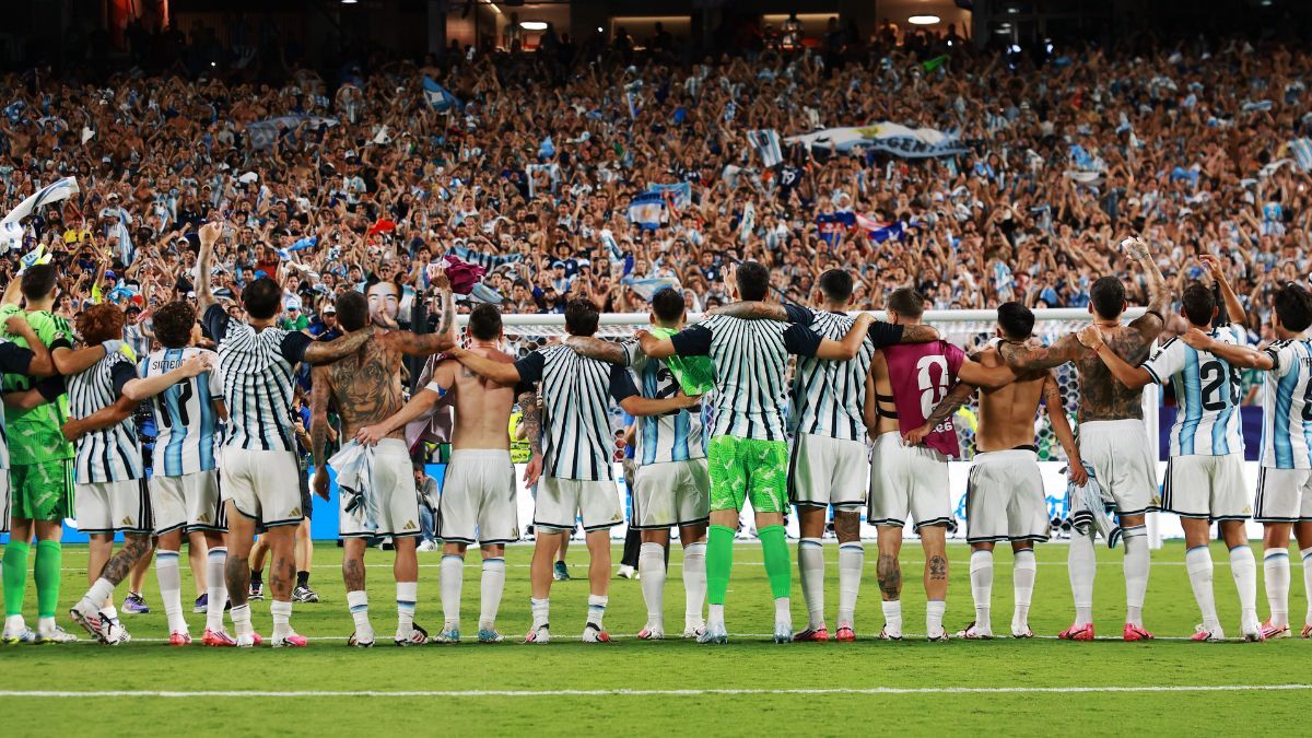 La Selección Argentina se enfrenta a Inglaterra por las semifinales del Mundial 2026.