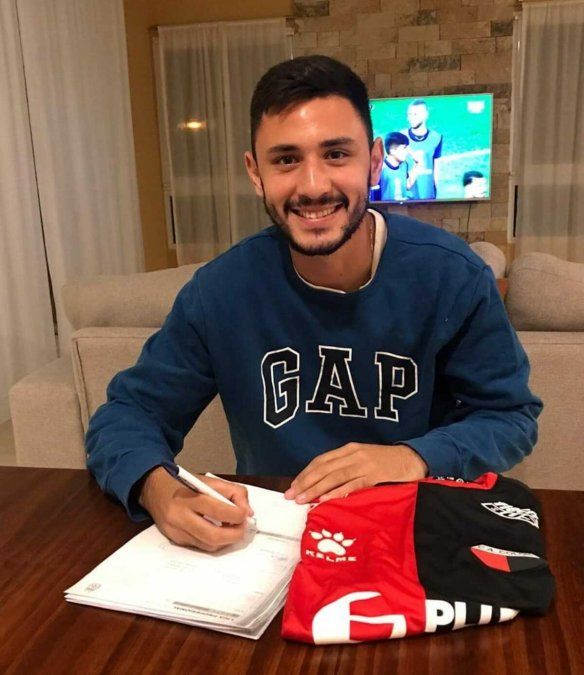 Tomás Sandoval extendió su vínculo con Colón hasta el 31 diciembre de 2022.