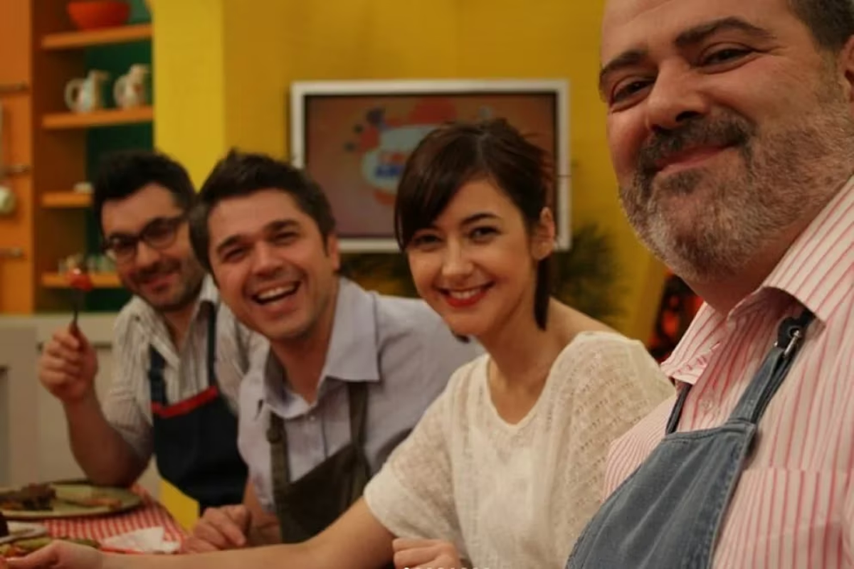 Juan Ferrada junto a sus excompañeros de Cocineros Argentinos.