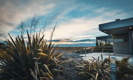 firman un acuerdo para impulsar el turismo del vino en la patagonia firman un acuerdo para impulsar el turismo del vino en la patagonia
