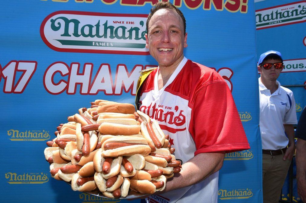 Joey Chestnut tiene un panorama médico nada alentador.