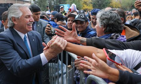 Fernández encabezó el acto por el Día de los Trabajadores de Empresas Recuperadas en Llavallol, provincia de Buenos Aires. Fernández encabezó el acto por el Día de los Trabajadores de Empresas Recuperadas en Llavallol, provincia de Buenos Aires.