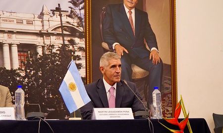 Martín Leguizamón es el abogado que más juicios les ganó a Google y Yahoo!. Dirige el departamento de nuevas tecnologías del estudio jurídico de Fernando Burlando.