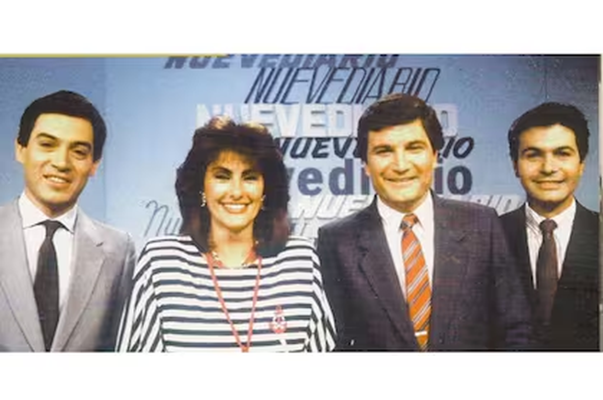 Nuevediario, homenajeado en lso premios Martín Fierro. Nuevediario, homenajeado en lso premios Martín Fierro.