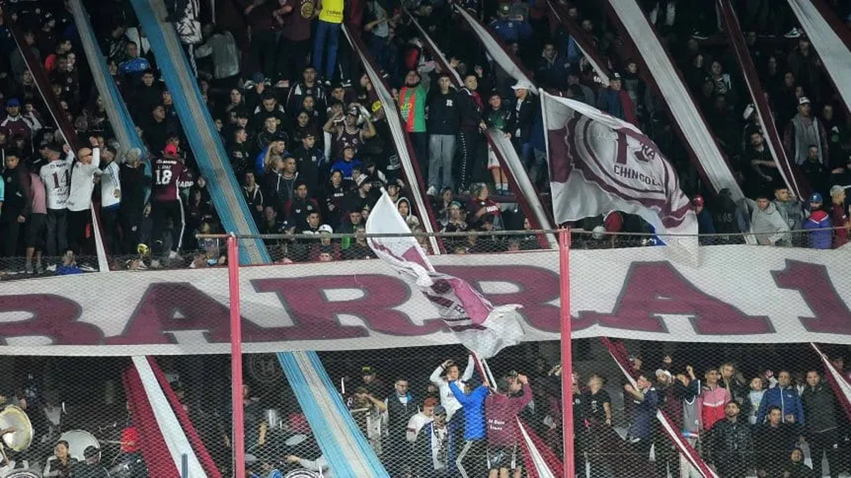 Murió un hincha de Lanús tras un enfrentamiento de barras