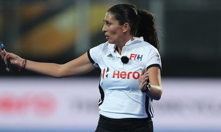Irene Presenqui, árbitra rosarina que dirigió en los Juegos Olímpicos de Tokio, ya tiene fecha de regreso a Argentina. Irene Presenqui, árbitra rosarina que dirigió en los Juegos Olímpicos de Tokio, ya tiene fecha de regreso a Argentina.