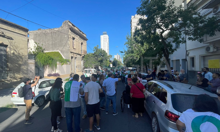 Agencia Nacional de Discapacidad: manifestación por despidos injustificados en la sede de Santa Fe Agencia Nacional de Discapacidad: manifestación por despidos injustificados en la sede de Santa Fe