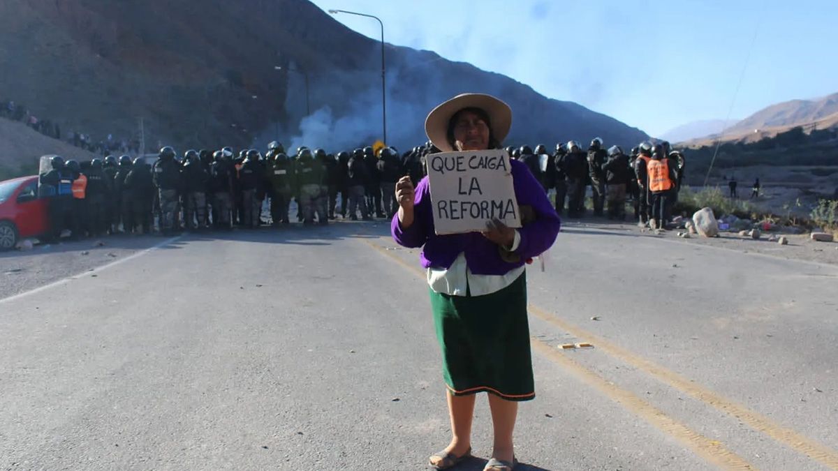 Bajo la consigna ¡Abajo la reforma