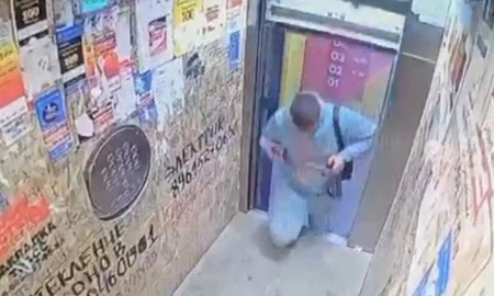 Video: el aterrador momento en el que un ascensor casi le corta la cabeza a un hombre Video: el aterrador momento en el que un ascensor casi le corta la cabeza a un hombre