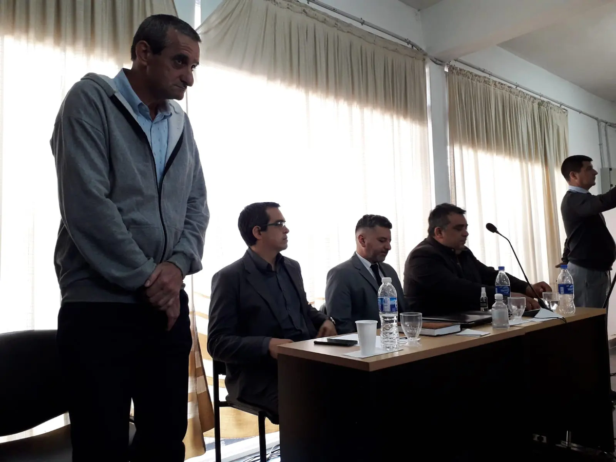 Una joven citada para declarar como testigo se quebró, rompió en llanto y admitió también haber sido abusada bajo las mismas circunstancias.