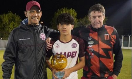 El Valesanito, la Copa Libertadores del fútbol infantil, fue una fiesta con más de 4000 chicos El Valesanito, la Copa Libertadores del fútbol infantil, fue una fiesta con más de 4000 chicos