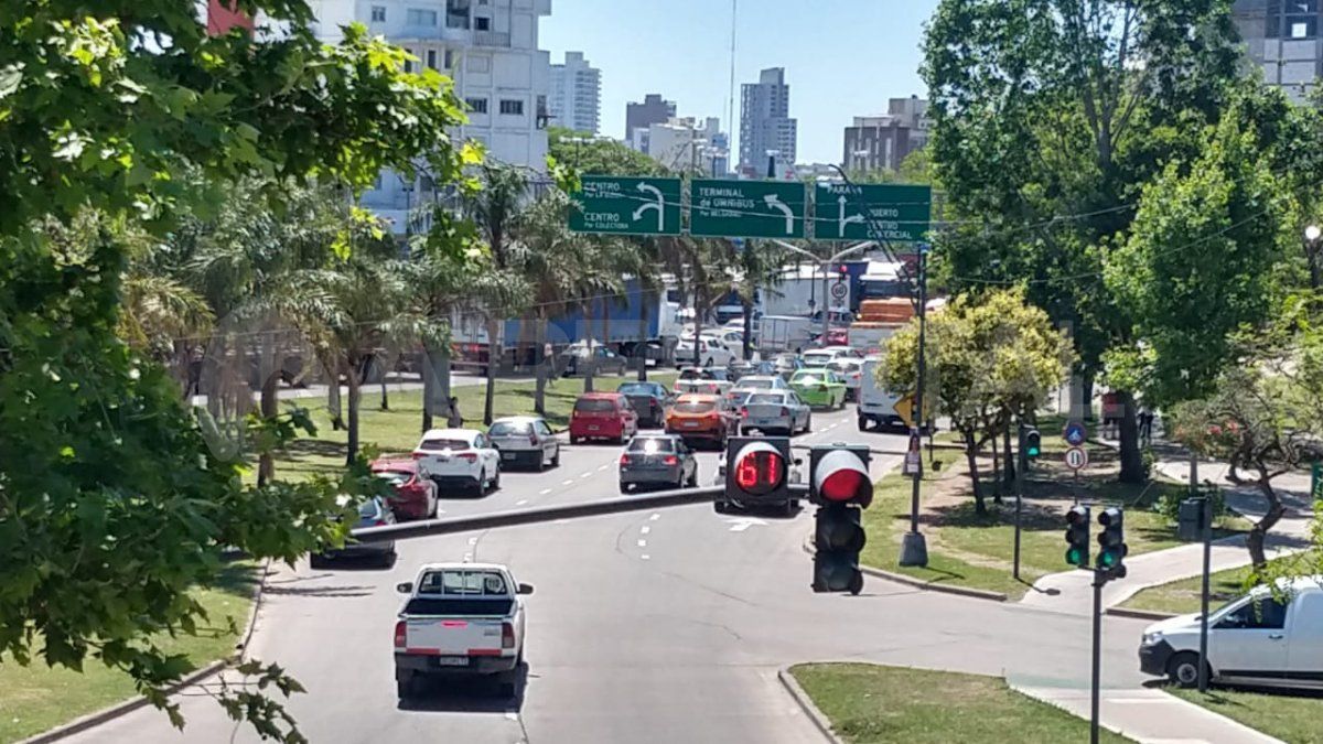 El tr&aacute;nsito fue un caos durante toda la ma&ntilde;ana a partir de un reclamo de organizaciones sociales.&nbsp;