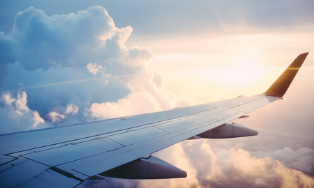 No sabía que estaba embarazada y dio a luz en pleno vuelo: Quedó muy impactada No sabía que estaba embarazada y dio a luz en pleno vuelo: Quedó muy impactada