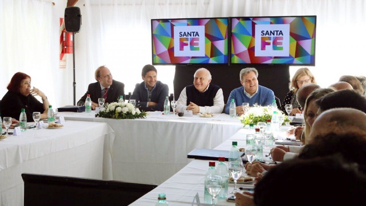 Lifschitz reunió a su gabinete en Reconquista