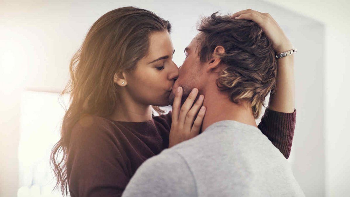 ¡Confirmado! besar mucho puede ayudarte a bajar de peso