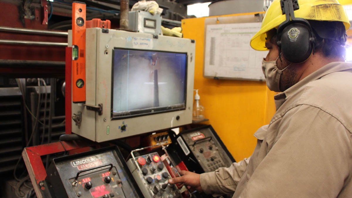 El total de trabajadores santafesinos registrados en las actividades económicas del sector privado creció en enero de 2022 un 3,7% interanual (18 mil trabajadores).