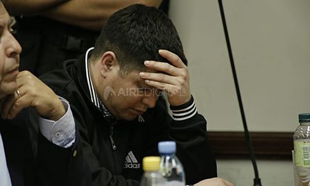 Borda, junto con su abogado, Héctor Tallarico, cuando el tribunal dio a conocer el veredicto. Borda, junto con su abogado, Héctor Tallarico, cuando el tribunal dio a conocer el veredicto.