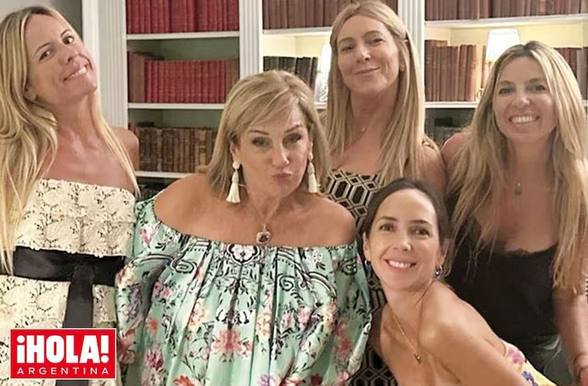 Constanza, Mercedes, Marina y, abajo, Verónica, las nietas de Goldy, la gemela de Mirtha Legrand. Constanza, Mercedes, Marina y, abajo, Verónica, las nietas de Goldy, la gemela de Mirtha Legrand.