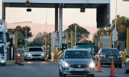 vuelven a cobrar el peaje en el acceso a santo tome de la autopista rosario - santa fe vuelven a cobrar el peaje en el acceso a santo tome de la autopista rosario - santa fe