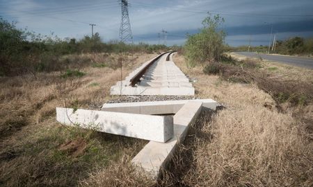 El tramo del Plan Circunvalar que une Santo Tomé, con Empalme San Carlos, tiene un avance del 50,05%. El tramo del Plan Circunvalar que une Santo Tomé, con Empalme San Carlos, tiene un avance del 50,05%.