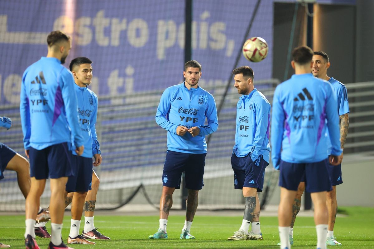 El equipo de AIRE en Qatar estuvo presente este jueves en el entrenamiento de la Selección Argentina.