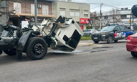 El accidente ocurrió en avenida López y Planes y Perú, en el norte de la ciudad de Santa Fe. El accidente ocurrió en avenida López y Planes y Perú, en el norte de la ciudad de Santa Fe.