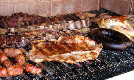Fueron a una parrilla y gastaron $73.570: Nos comprábamos un Duna Fueron a una parrilla y gastaron $73.570: Nos comprábamos un Duna
