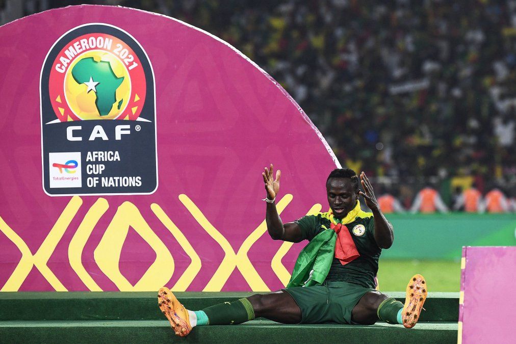 Senegal derrotó a Egipto en penales y consiguió ganar su primera Copa de África de su historia. Sadio Mané