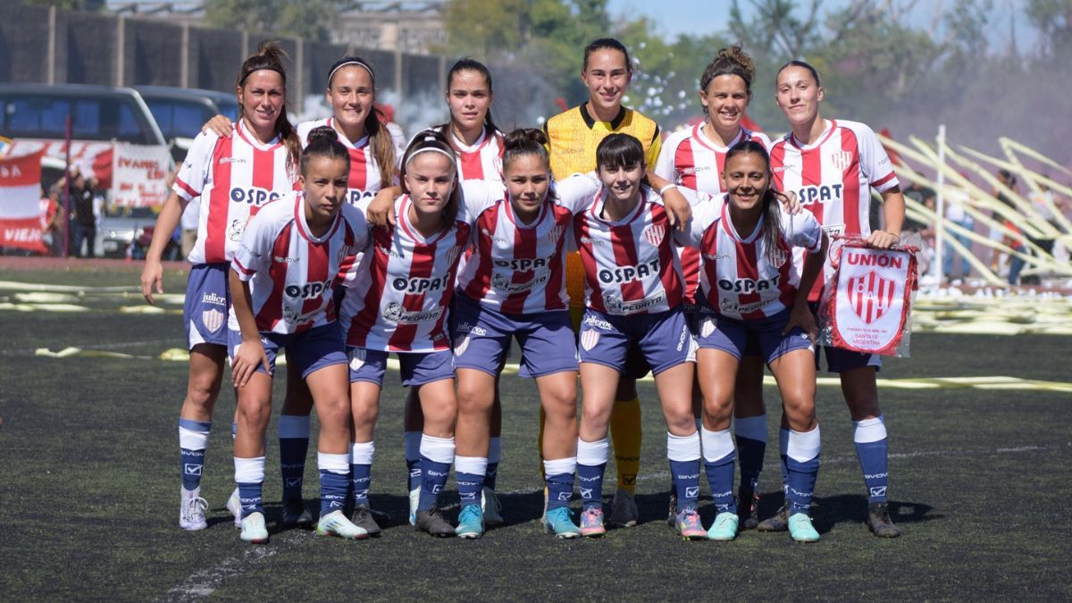 Unión ya juega ante Lanús la revancha por el ascenso a Primera.