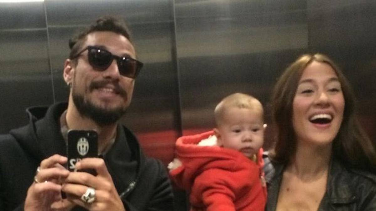 Daniel Osvaldo se grab&oacute; cantando con Momo y Jimena Bar&oacute;n no resisti&oacute; a comentar