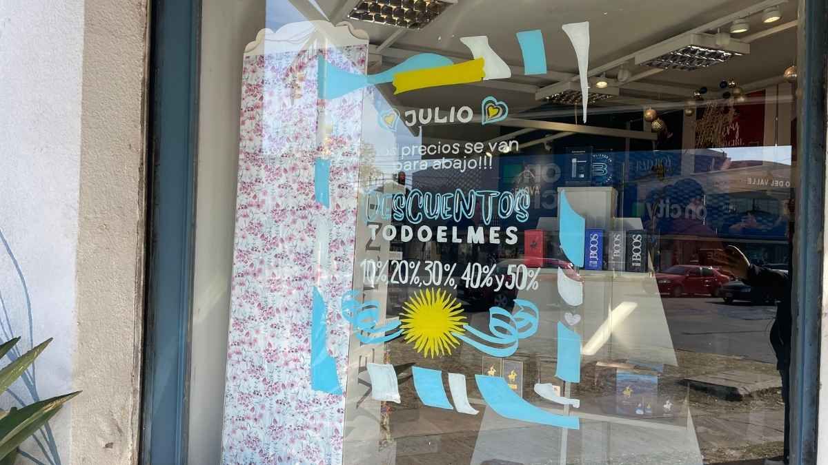 Los comercios de Arist&oacute;bulo del Valle ofrecer&aacute;n descuentos y promociones.