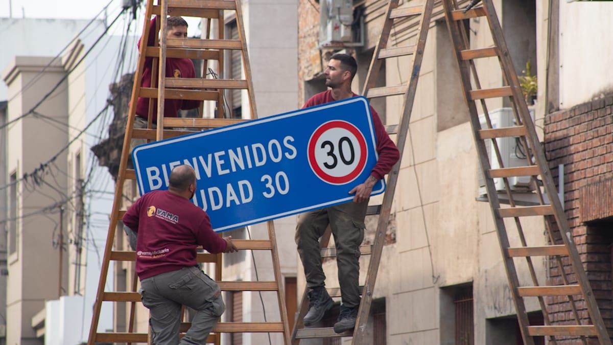 Santa Fe ya tiene sus carteles de Ciudad 30.&nbsp;