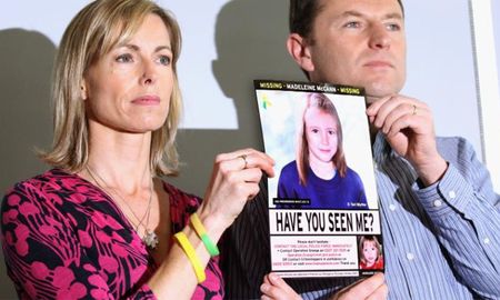 Kate y Gerry McCann muestran una imagen policial de Madeleine ajustada a su edad entonces durante una conferencia de prensa en Londres en el quinto aniversario de su desaparición en mayo de 2012 Kate y Gerry McCann muestran una imagen policial de Madeleine ajustada a su edad entonces durante una conferencia de prensa en Londres en el quinto aniversario de su desaparición en mayo de 2012