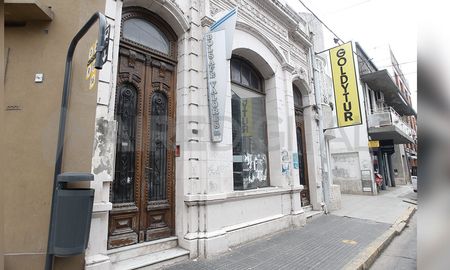 Bolsafe Valores funcionó en San Jerónimo y Juan de Garay, en pleno microcentro de Santa Fe. Bolsafe Valores funcionó en San Jerónimo y Juan de Garay, en pleno microcentro de Santa Fe.