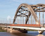 puente carretero: los 80 anos del ?gigante de hormigon? que lo dio todo y espera un relevo