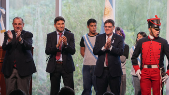 Participaron unos 250 estudiantes de tercer año de escuelas secundarias.
