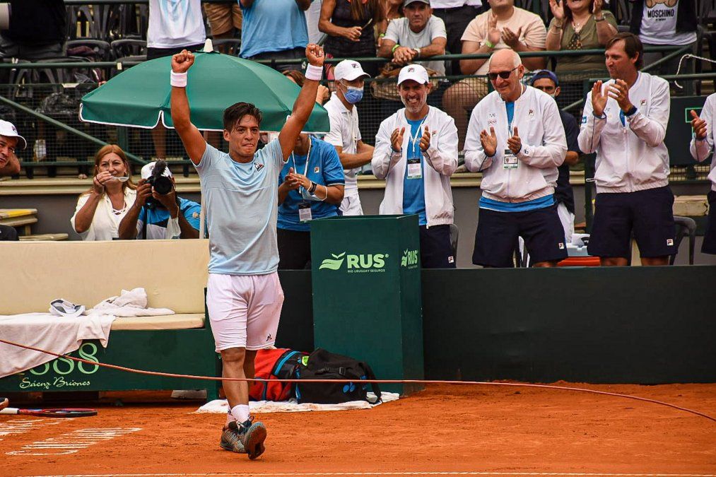 Sebastián Báez derrotó a Jiri Lehecka y Argentina ganó el primer punto en el duelo ante Republica Checa por la Copa Davis.