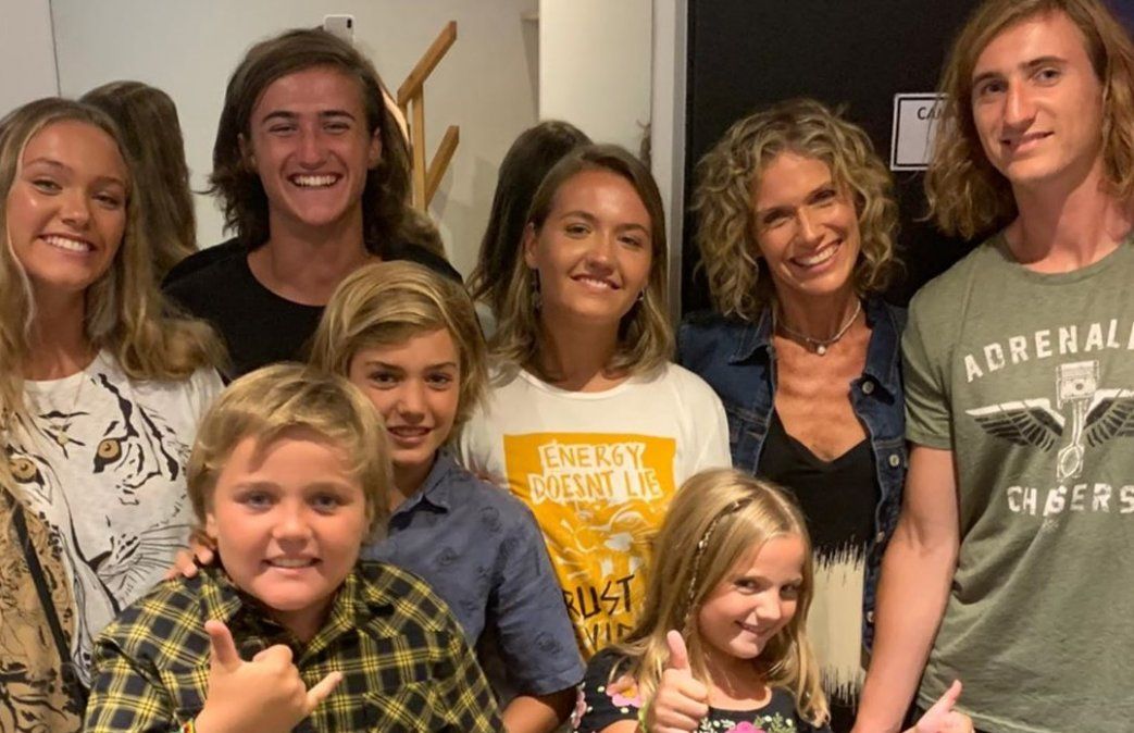 Maru Botana junto a sus hijos.