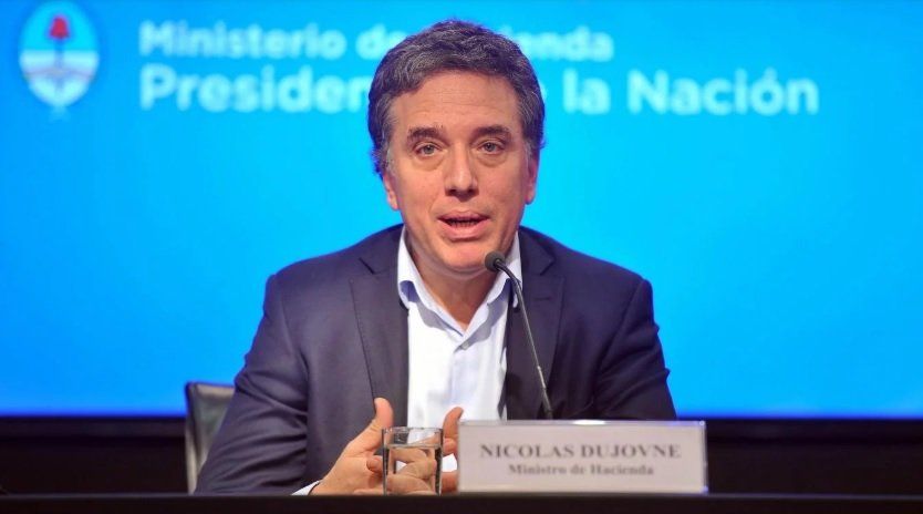 Dujovne presentó los resultados fiscales del primer semestre