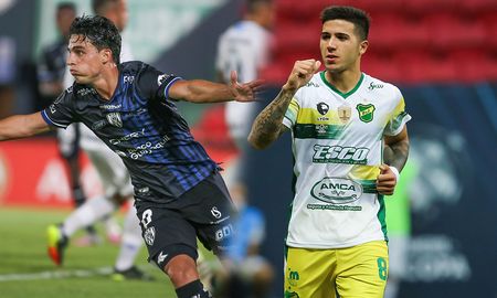 A las 21 de Argentina, Defensa y Justicia enfrenta a Independiente del Valle por la fase de grupos de la Copa Libertadores. A las 21 de Argentina, Defensa y Justicia enfrenta a Independiente del Valle por la fase de grupos de la Copa Libertadores.