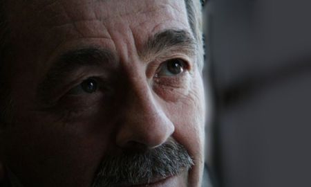 Adiós a un ícono del teatro santafesino: Roberto Schneider, crítico y promotor cultural, falleció a los 75 años. Adiós a un ícono del teatro santafesino: Roberto Schneider, crítico y promotor cultural, falleció a los 75 años.