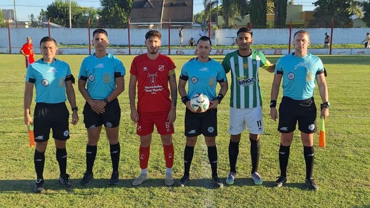 Sanjustino y Atlético María Grande definen en el Coloso del Oeste. Foto: Rodrigo Müller.