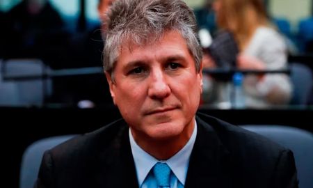 Amado Boudou había sido juzgado en 2017 y el Tribunal Oral Federal 1 lo sobreseyó por entender que el delito estaba prescripto. Amado Boudou había sido juzgado en 2017 y el Tribunal Oral Federal 1 lo sobreseyó por entender que el delito estaba prescripto.