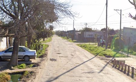 La víctima recibió un disparo en las calles de barrio Scarafía a plena luz del día. La víctima recibió un disparo en las calles de barrio Scarafía a plena luz del día.