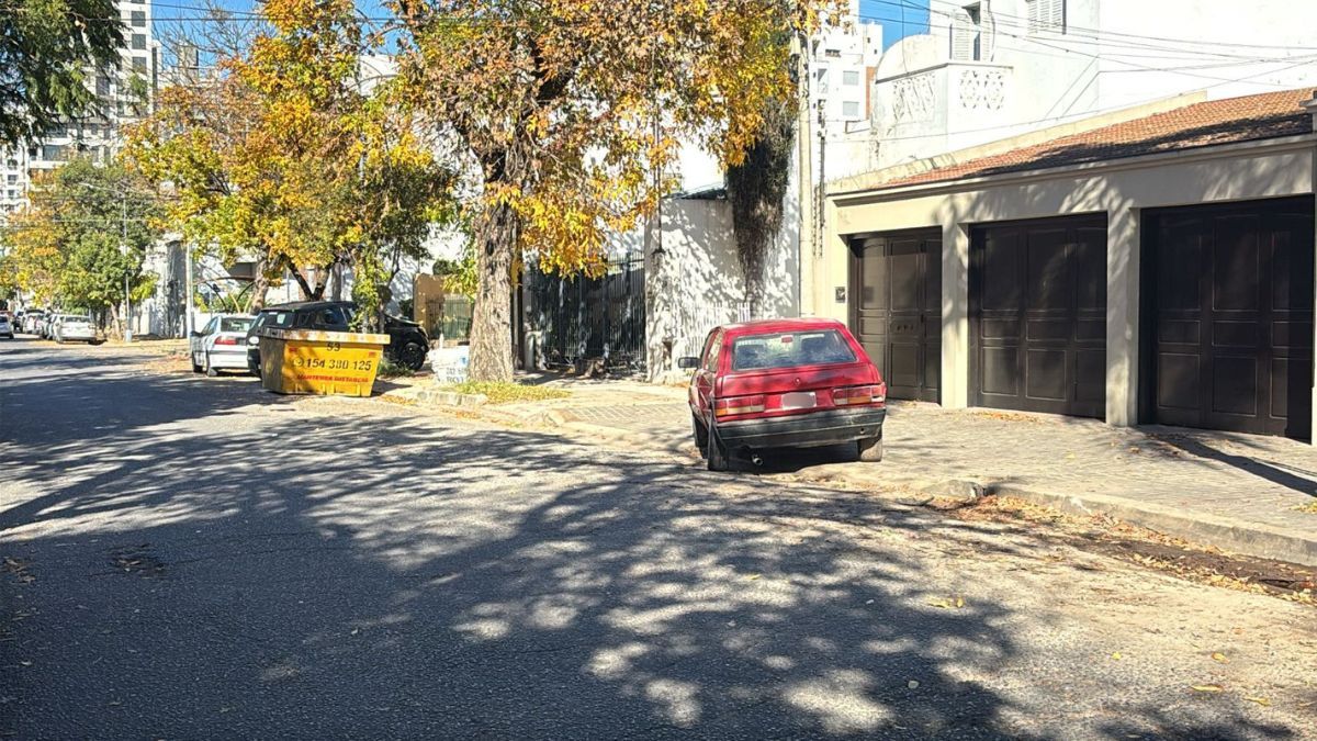 Uno de los accidentes ocurrió en Laprida al 3600 y el otro en Alvear y Castellanos. No hubo heridos, pero sí importantes daños.