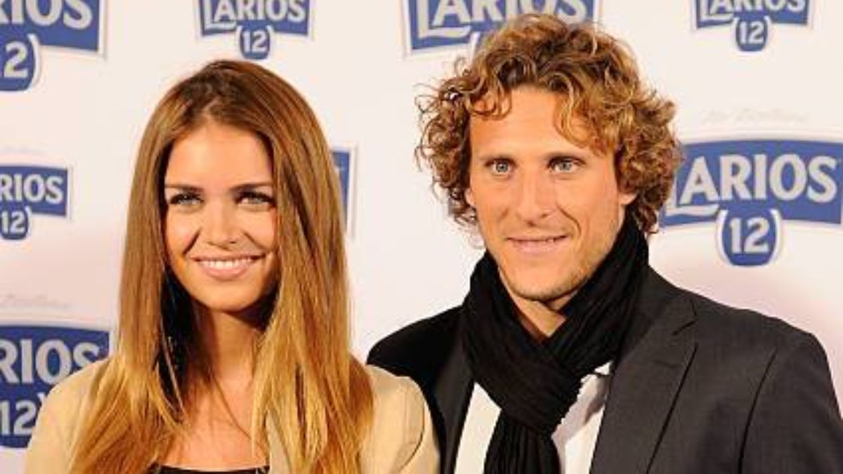 Zaira Nara y Diego Forlán cortaron en 2011 tras dos años de relación. Zaira Nara y Diego Forlán cortaron en 2011 tras dos años de relación.
