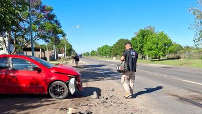 Accidente en Sauce Viejo: chocaron dos autos y un hombre fue trasladado al Cullen con traumatismos