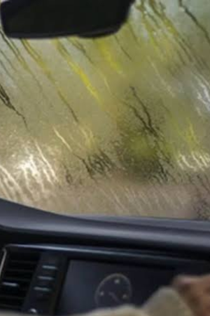 Saber cómo desempañar el vidrio del auto correctamente es clave para evitar riesgos al manejar. Saber cómo desempañar el vidrio del auto correctamente es clave para evitar riesgos al manejar.