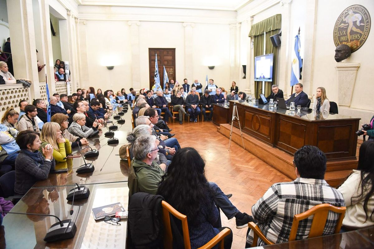 El encuentro se realizó en la sede del Rectorado de la UNL.